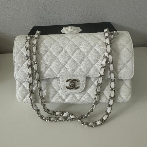 Chanel double flap bag - Picture 1 of 8